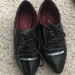 Black patent leather aldo shoes